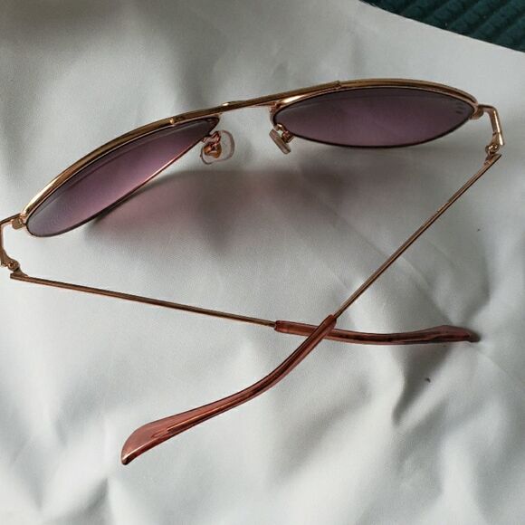 5/$25 Women's Solar Accents purple aviator sunglasses - Picture 5 of 8